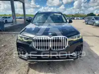 2020 BMW X7 фото