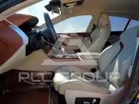 2020 BMW M8 photo