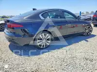 2020 Jaguar XE фото