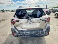 2020 Subaru Outback photo