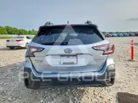 2020 Subaru Outback photo
