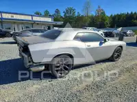 2020 Dodge CHALLENGER photo