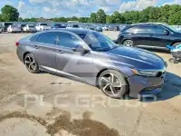 2020 Honda Accord photo