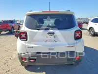 2020 Jeep Renegade photo