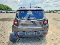 2020 Jeep Renegade photo