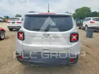 2020 Jeep Renegade photo
