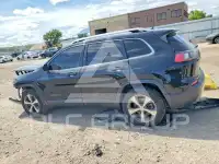 2020 Jeep CHEROKEE photo