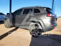 2020 Jeep CHEROKEE photo