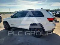 2020 Jeep CHEROKEE photo