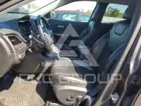 2020 Jeep CHEROKEE фото