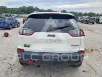 2020 Jeep CHEROKEE photo