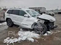 2020 Jeep CHEROKEE photo