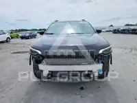 2020 Jeep CHEROKEE photo