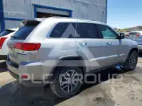 2020 Jeep CHEROKEE photo