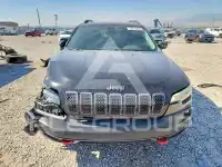 2020 Jeep CHEROKEE photo