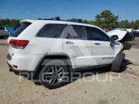 2020 Jeep CHEROKEE photo
