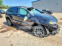 2020 Jeep CHEROKEE photo
