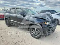 2020 Jeep CHEROKEE photo