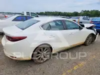 2020 Mazda 3 photo
