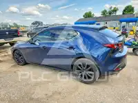 2020 Mazda 3 photo