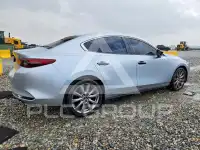 2020 Mazda 3 photo