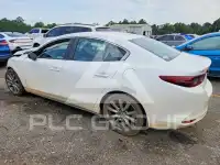 2020 Mazda 3 photo