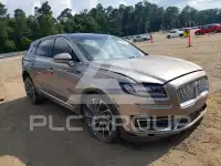 2020 Lincoln NAUTILUS photo