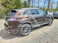 2020 Lincoln NAUTILUS photo