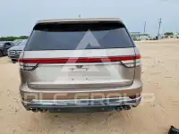2020 Lincoln AVIATOR photo