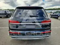 2020 Audi Q7 фото
