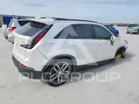 2020 Cadillac XT4 photo