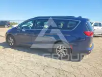 2020 Chrysler Pacifica photo