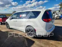 2020 Chrysler PACIFICA photo