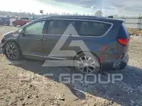 2020 Chrysler PACIFICA photo