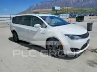 2020 Chrysler PACIFICA photo