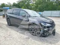 2020 Chrysler PACIFICA photo