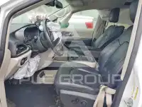2020 Chrysler PACIFICA photo
