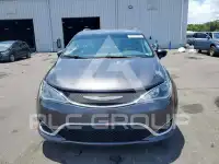 2020 Chrysler PACIFICA photo