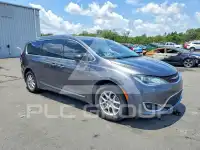 2020 Chrysler PACIFICA photo