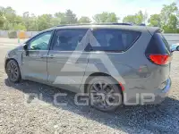 2020 Chrysler PACIFICA photo