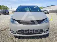 2020 Chrysler PACIFICA photo