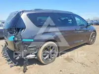 2020 Chrysler PACIFICA photo