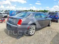 2020 Chrysler 300 фото
