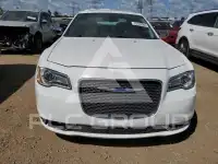 2020 Chrysler 300 фото