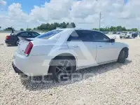 2020 Chrysler 300 фото
