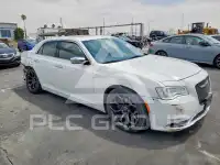 2020 Chrysler 300 photo