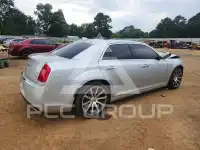 2020 Chrysler 300 photo