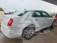 2020 Chrysler 300 photo
