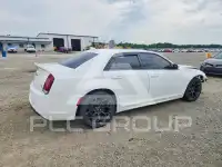 2020 Chrysler 300 фото