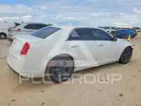 2020 Chrysler 300 photo